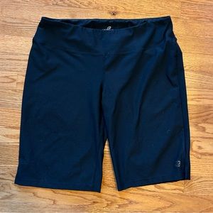 Roadrunner athletic shorts